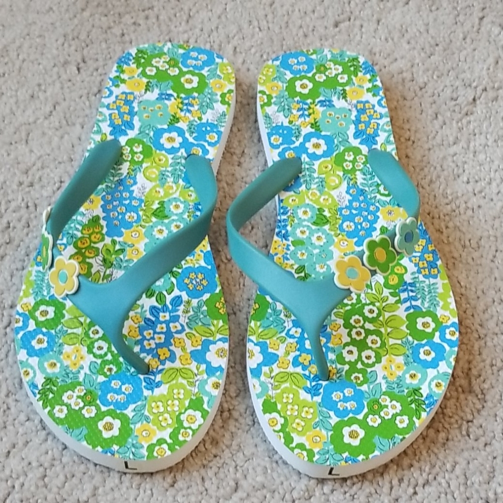NWOT Vera Bradley Floral Flip Flops